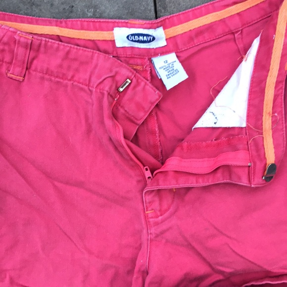 Shorts - Picture 2 of 4